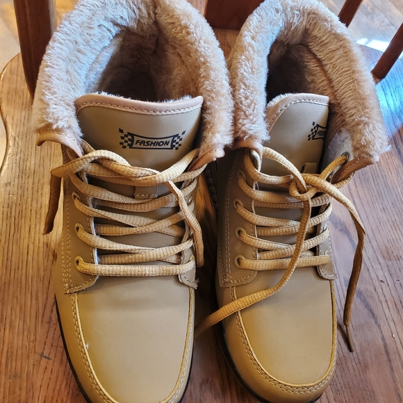 Girl shoes US 5 / 36cm  yellow/brown. - Picture 2 of 8